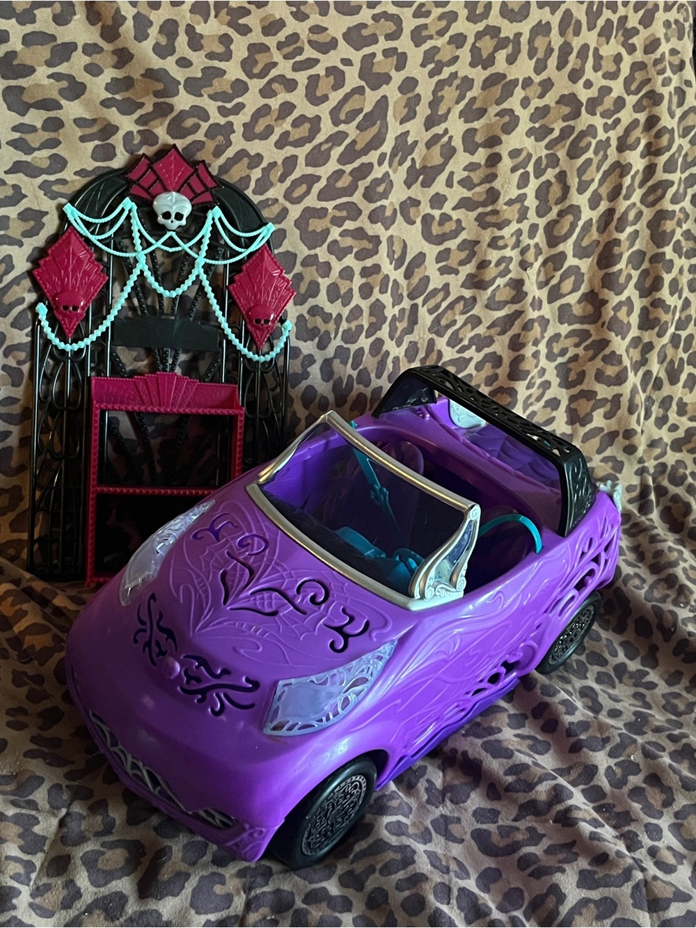 Monster High purple spiderweb Convertible Car
